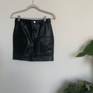 Love Tree Black leather skirt with pockets Size S